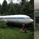 Illustration for article titled Awe-inspiring homes and buildings made out of old airplanes